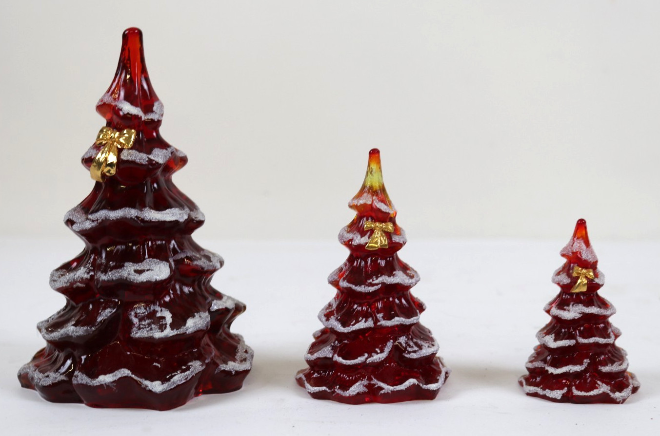 Exquisite Vintage Fenton Red Glass Christmas Tree Set Of 3