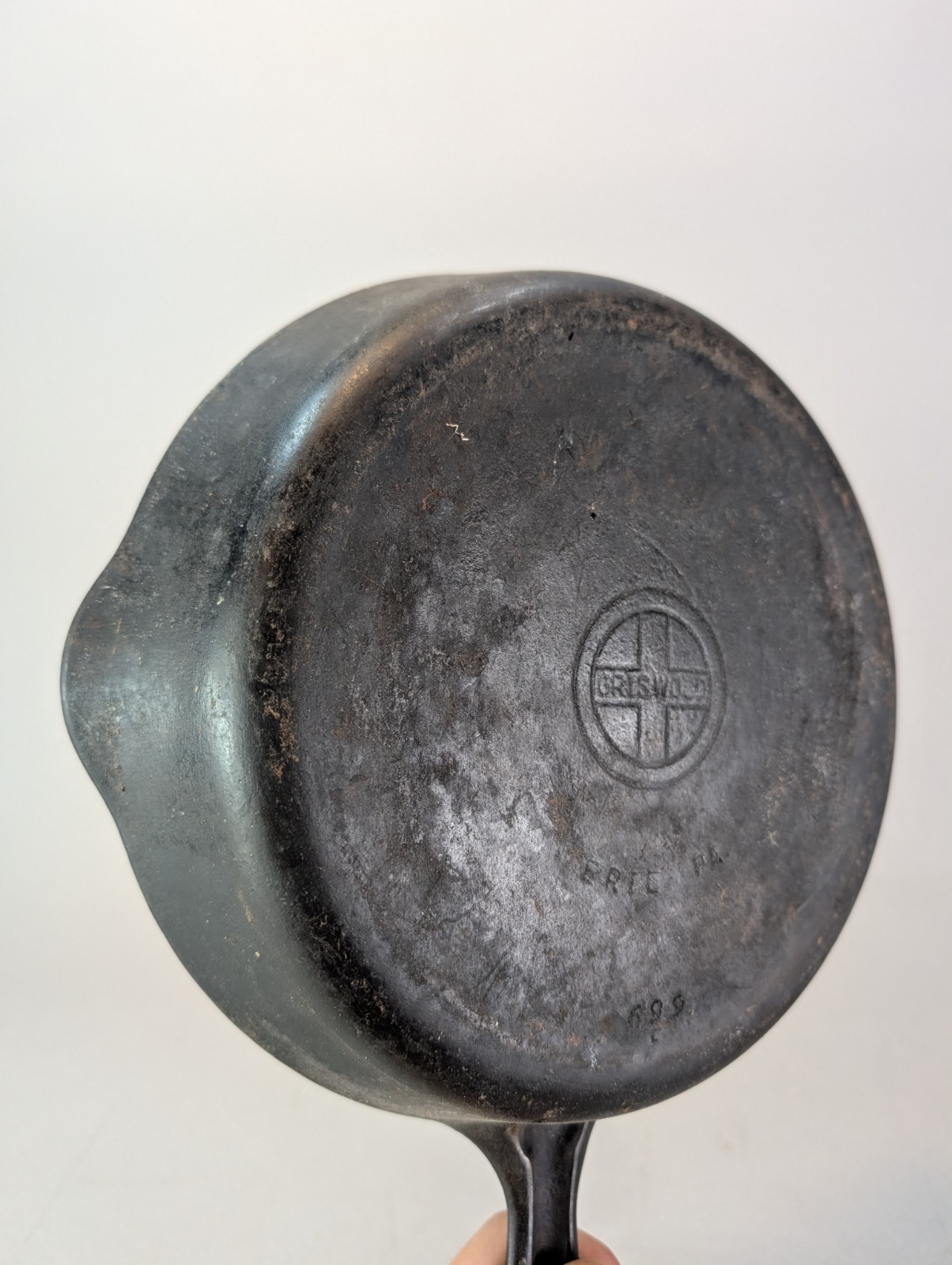 Vintage Griswold No 6 Cast Iron Skillet Block Logo 699 Erie PA. USA