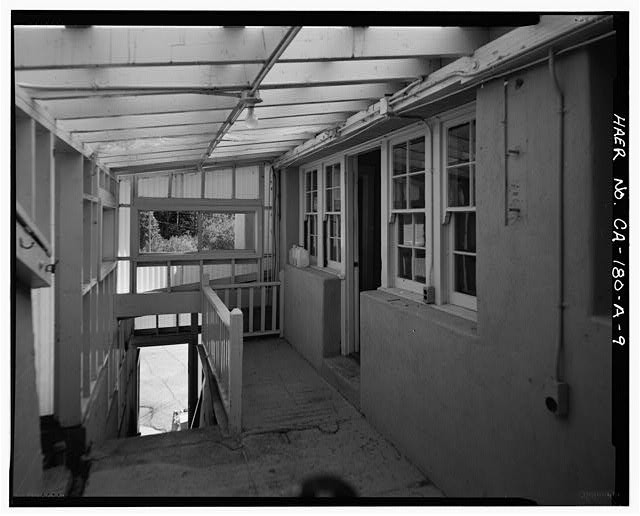 Photo:Lee Vining CA Triplex Cottage 1900s Hydroelectric Apartment Entryway