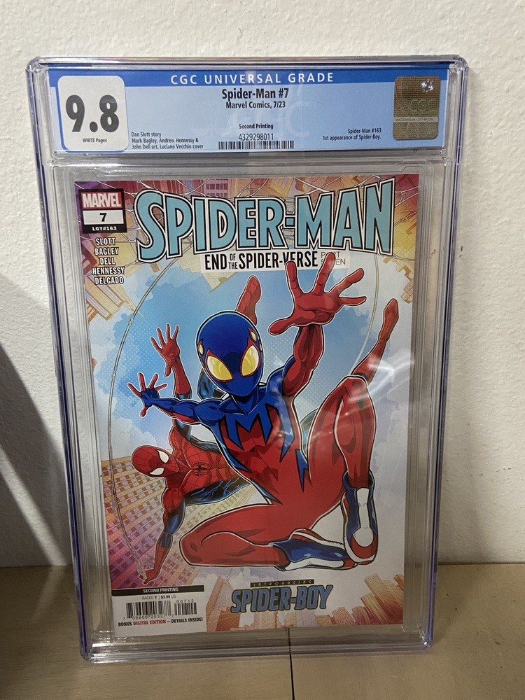 CGC White Pages 9.8 Spider-Man #7 2nd Print 1st App Spider-Boy Marvel (2023) CGC White Pages 9.8 Spider-Man #7 2nd Print 1st App Spider-Boy Marvel (2023)