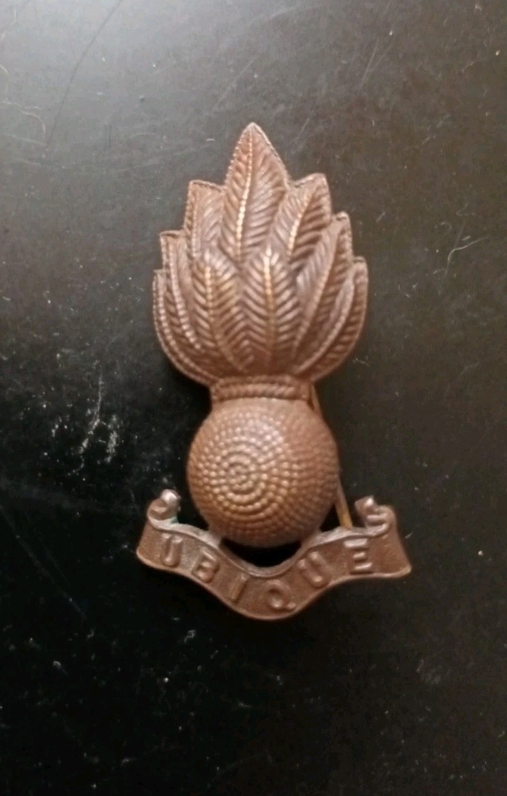 Vintage Royal Artillery UBIQUE Flaming Grenade Badge Brooch Military RA 50mm