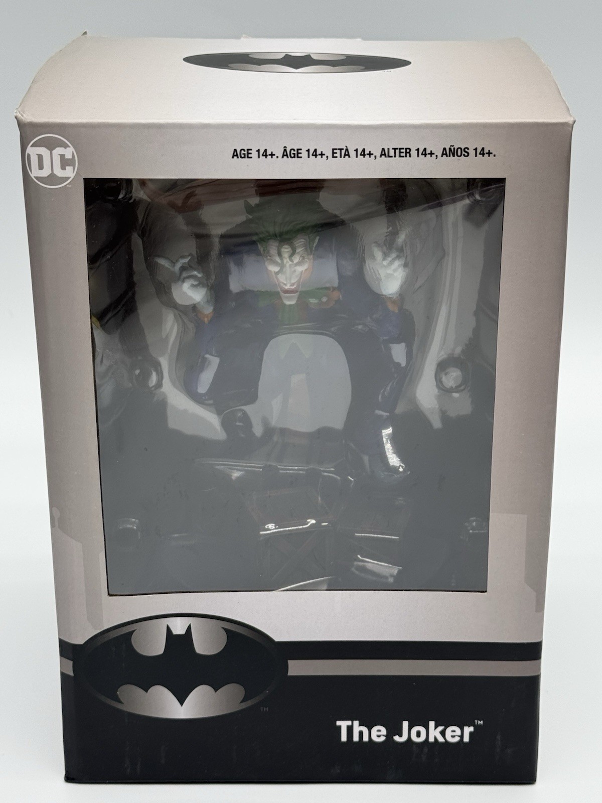 DC Chronicle Collectibles THE JOKER Statue ThinkGeek Gamestop Batman DC Chronicle Collectibles THE JOKER Statue ThinkGeek Gamestop Batman