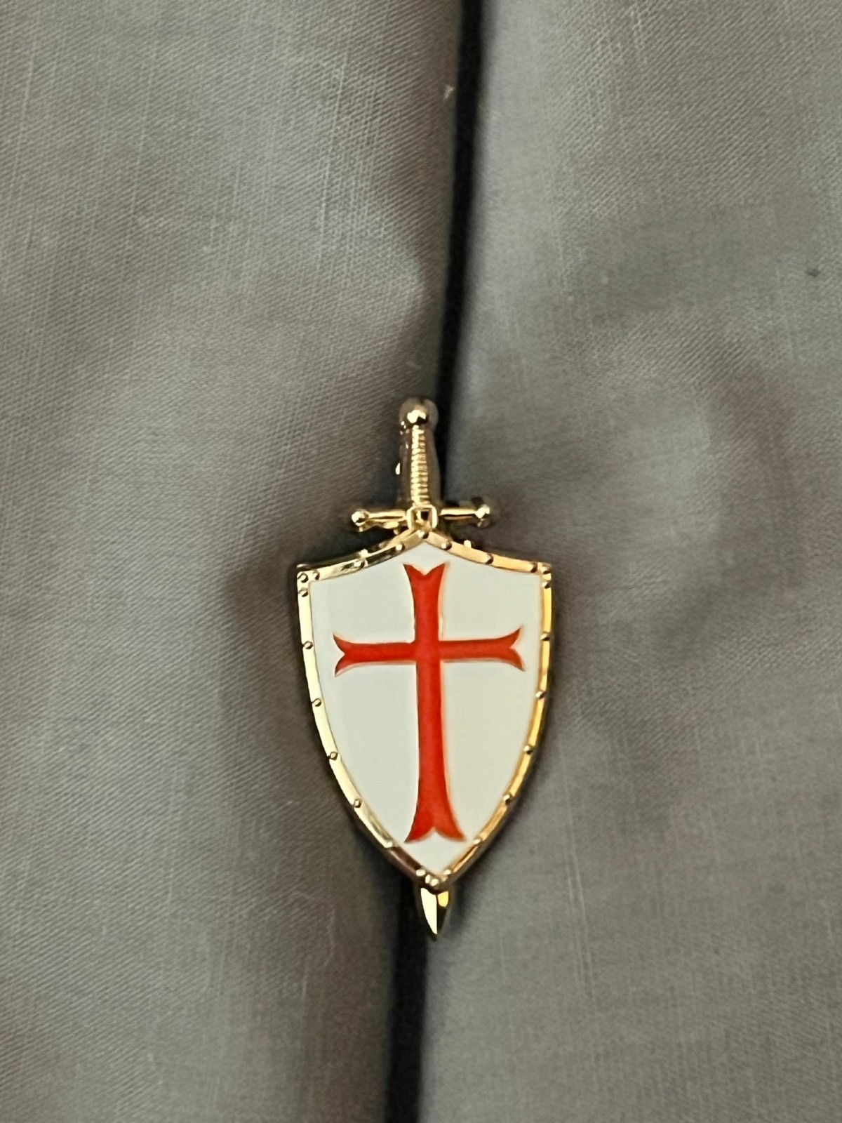 York Rites Shield Shape Sword Cross Knights Templar Lapel Tac Pin Freemason NEW