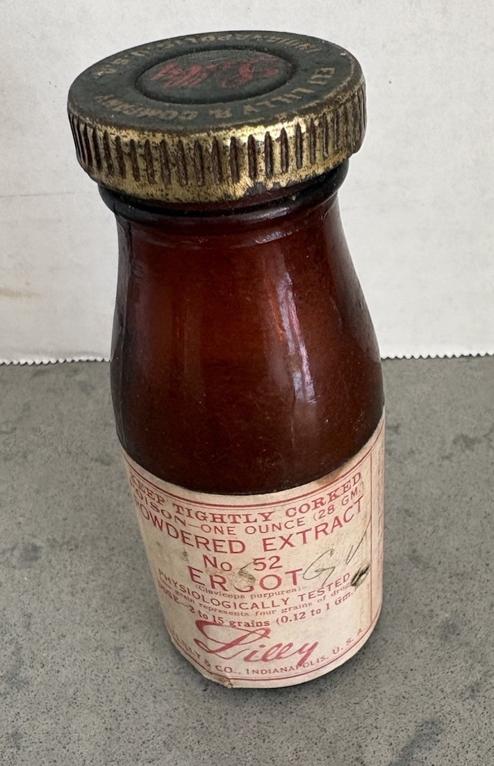 Vintage ERGOT Powdered Extract No. 52 ELI LILLY Poison Bottle Medical RARE EMPTY