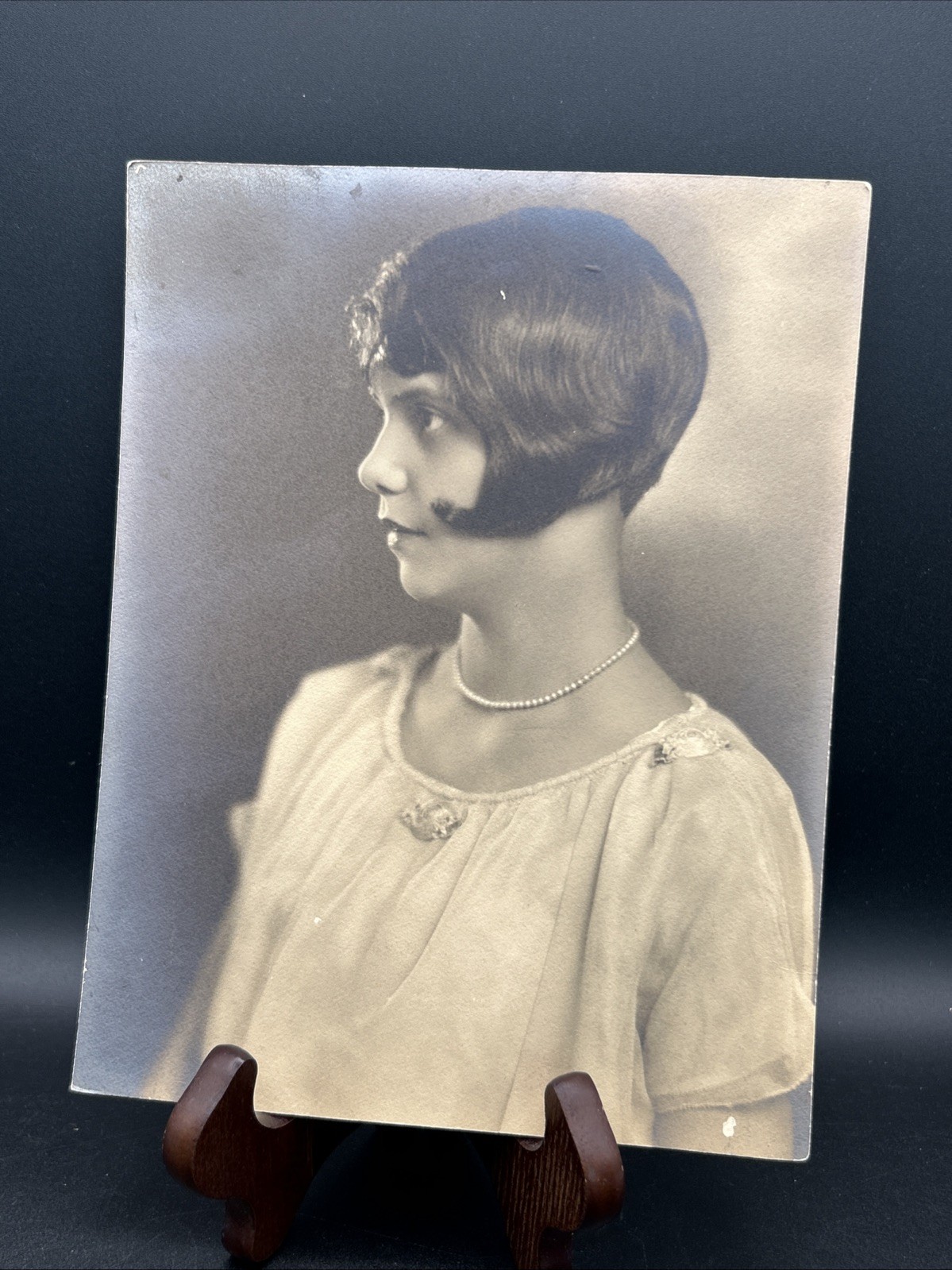 Antique 1920s Flapper Girl Portrait Photo Vintage Studio Photography Bob Hair