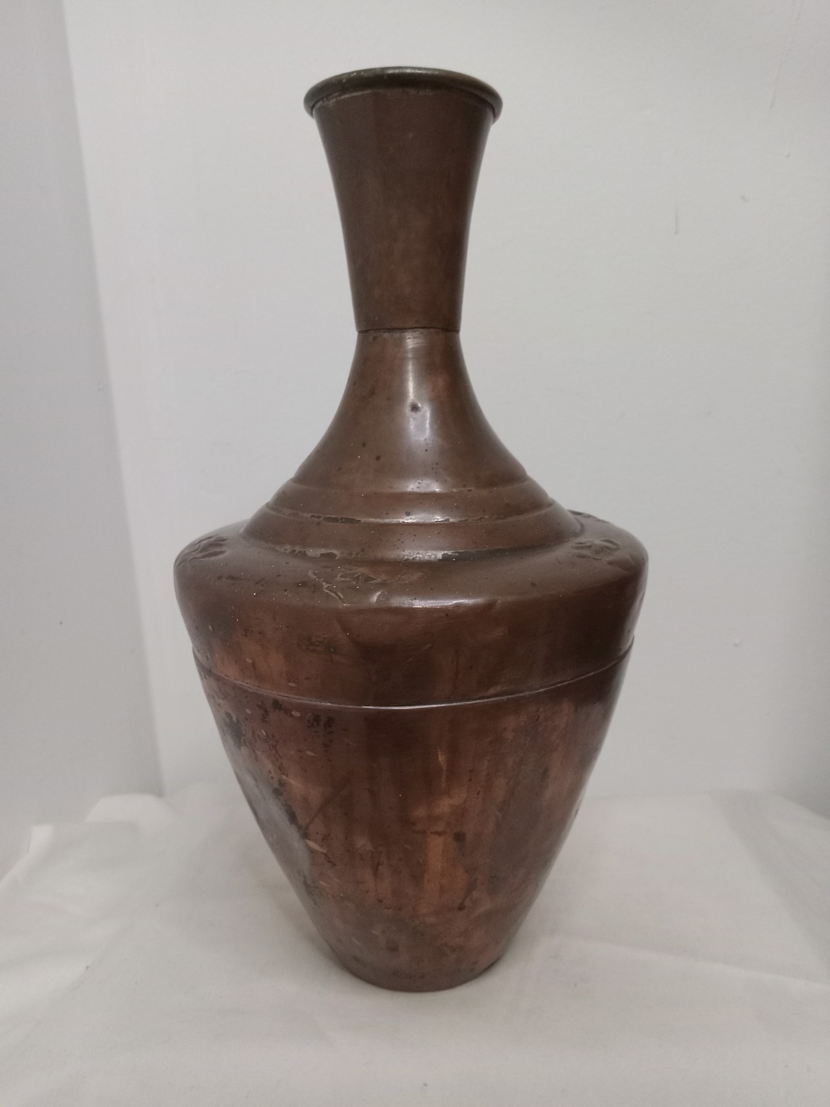 Antique Vintage Turkish Hammered Copper Vase Carafe Zaman Bursa TB17 Turkey Antique Vintage Turkish Hammered Copper Vase Carafe Zaman Bursa TB17 Turkey