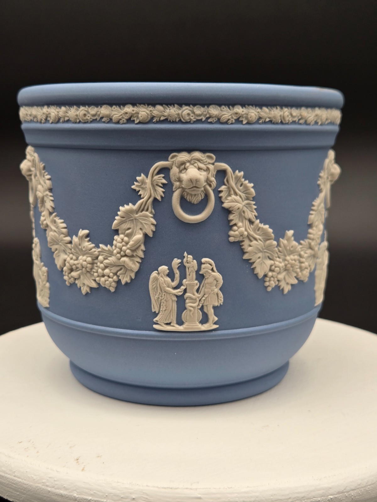 VINTAGE WEDGWOOD JASPERWARE PALE BLUE PLANTER POT