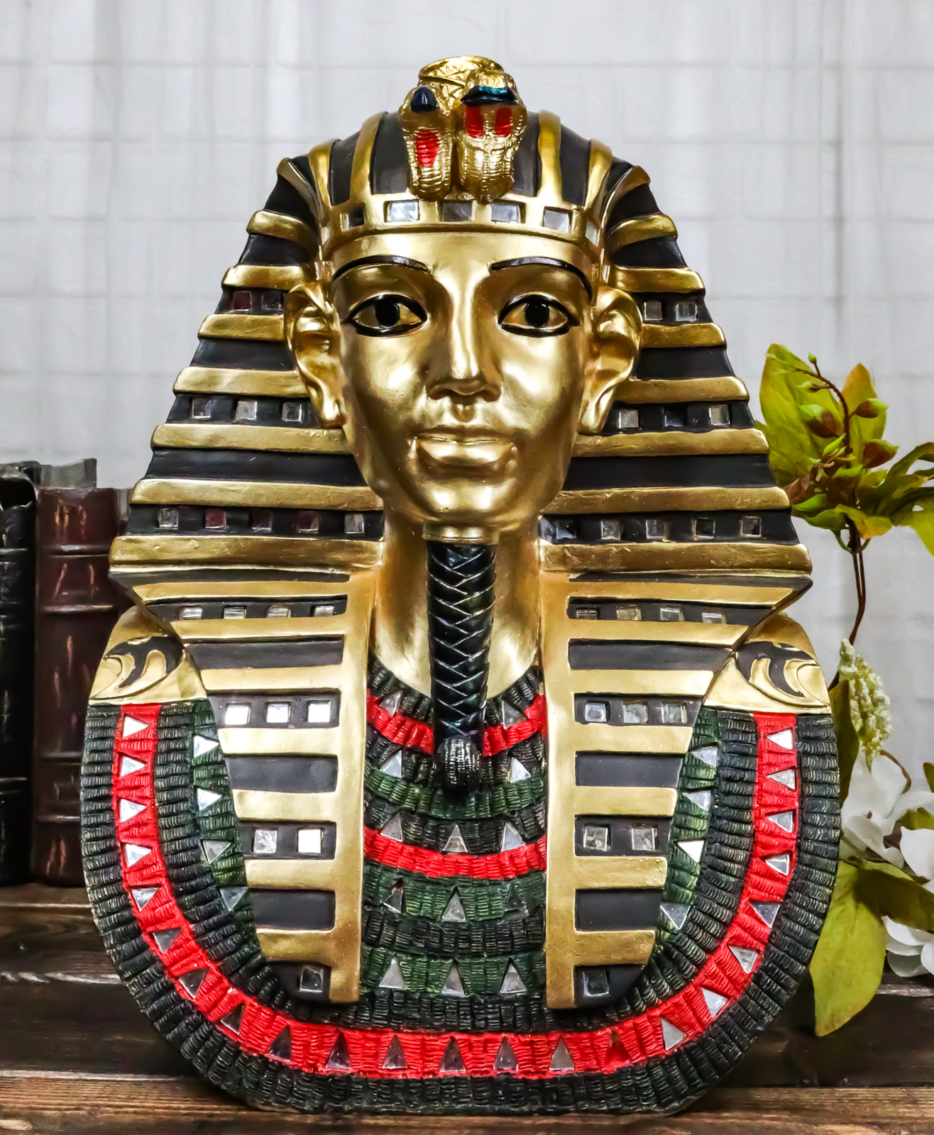 LARGE EGYPTIAN PHARAOH KING TUT GOLDEN BUST MASK STATUE TUTANKHAMUN FIGURINE LARGE EGYPTIAN PHARAOH KING TUT GOLDEN BUST MASK STATUE TUTANKHAMUN FIGURINE