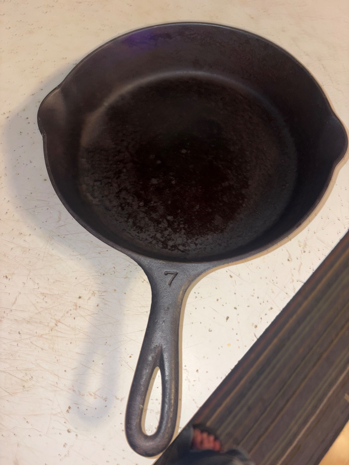 Vintage Griswold cast iron skillet 7