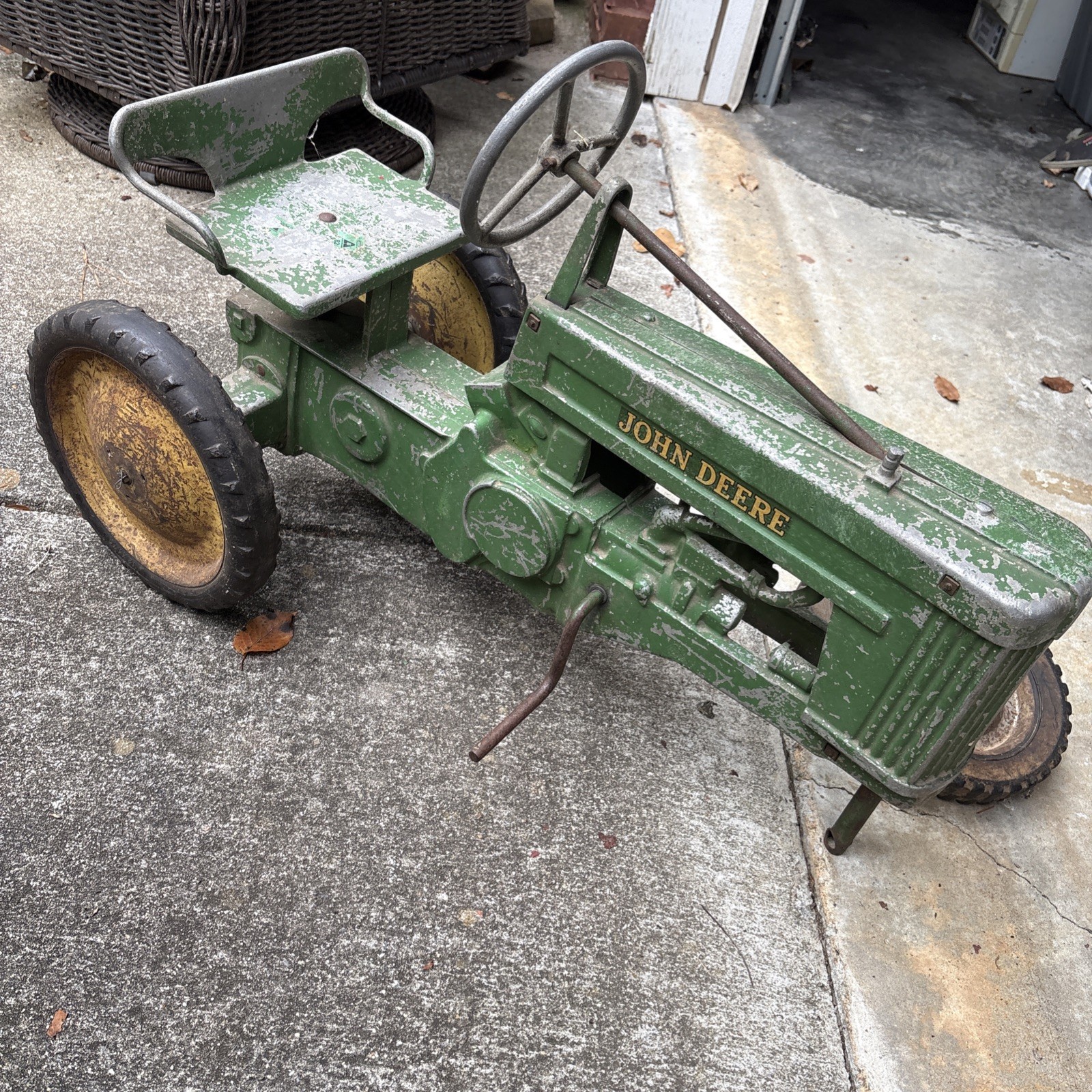 Vintage John Deere 130 Pedal Tractor Original - Worth A lot More Vintage John Deere 130 Pedal Tractor Original - Worth A lot More