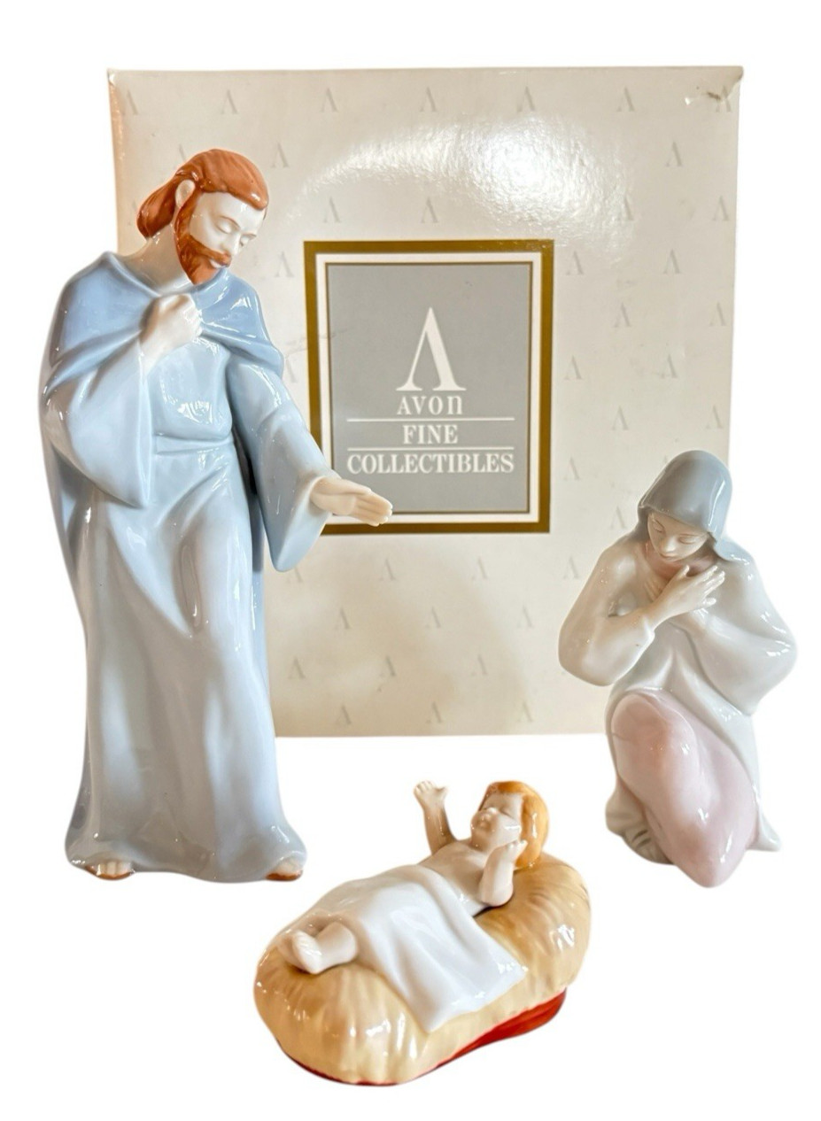 Vintage 1992 Avon Bethlehem Nativity The Blessed Holy Family Porcelain Set w COA