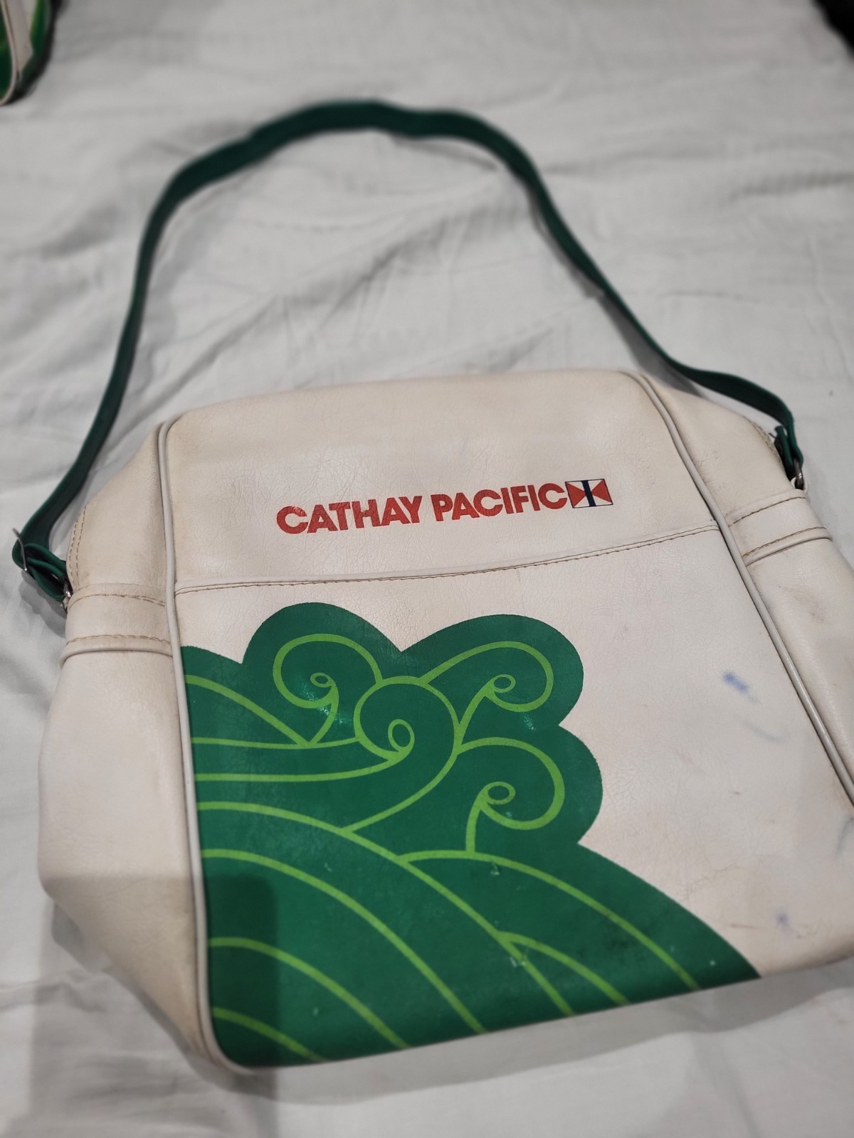 Rare Vintage 1970\'s Cathay Pacific Airways Flight Bag