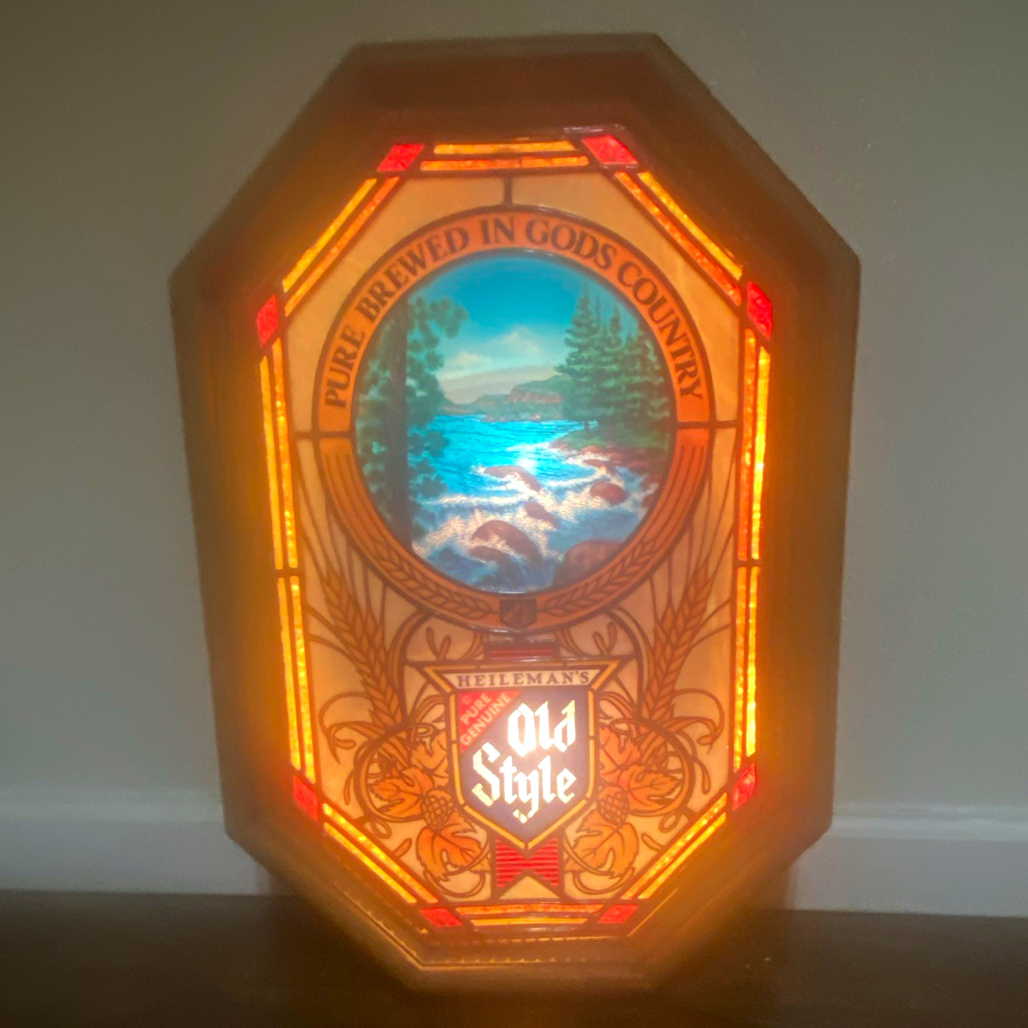 VTG 1982 Heilemans Old Style Beer Lighted motion sign waterfall works