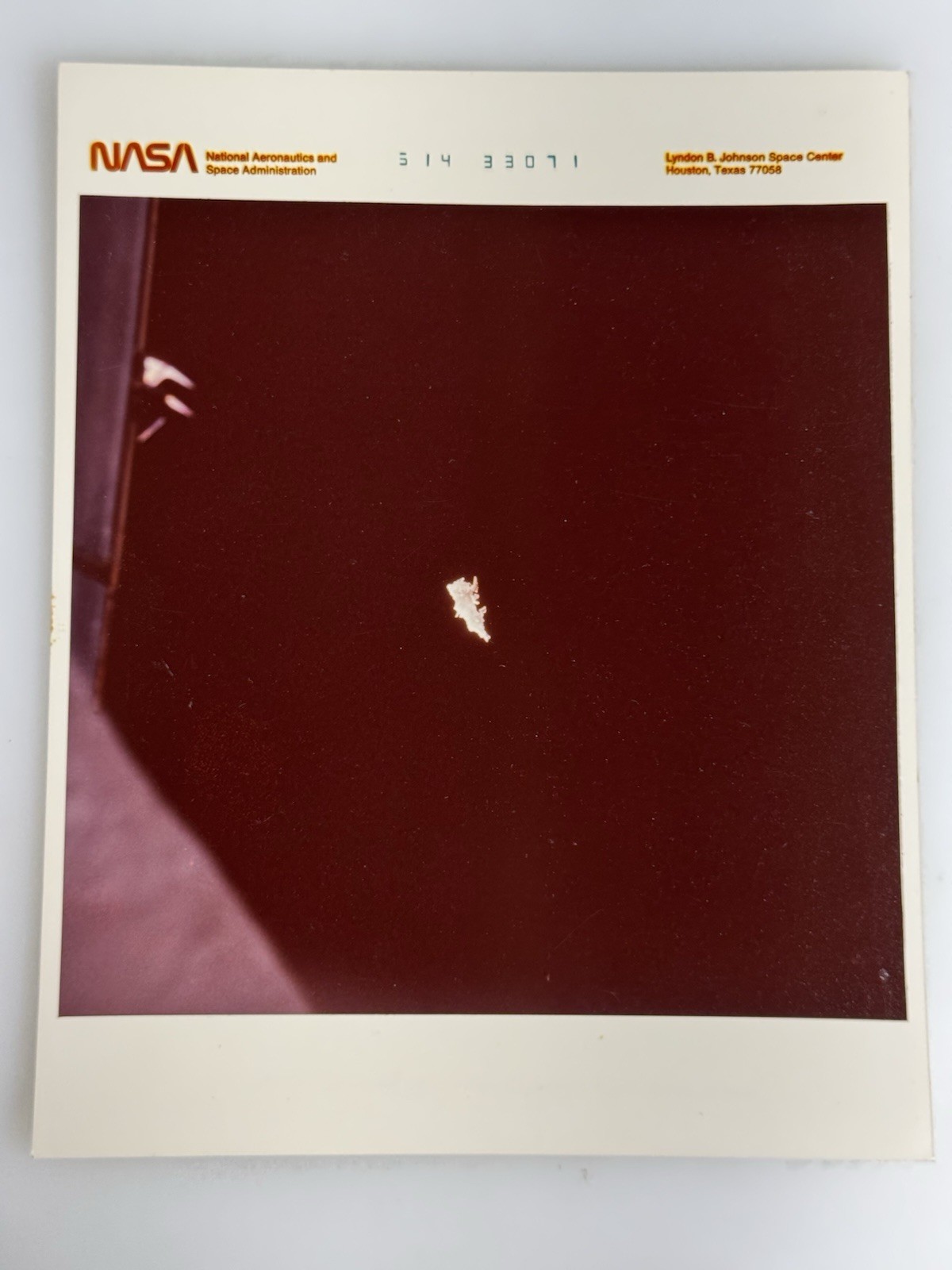 NASA Press Photo Kodak Discovery Shuttle STS-41D 1984 Space Ice S14-33-71 NASA Press Photo Kodak Discovery Shuttle STS-41D 1984 Space Ice S14-33-71