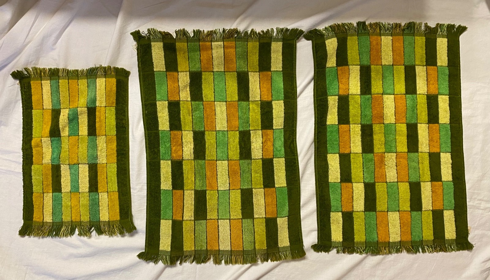 Vintage Set of  3 SEARS Hand Towels Avocado Greens Orange Sculpted MCM USA