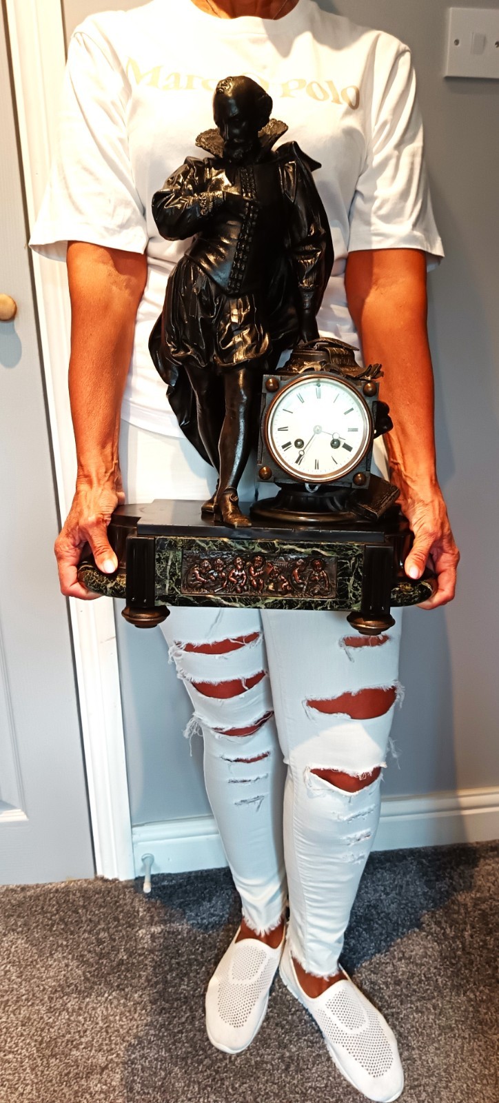 LARGE ANTIQUE FRENCH FIGURAL MANTEL CLOCK.