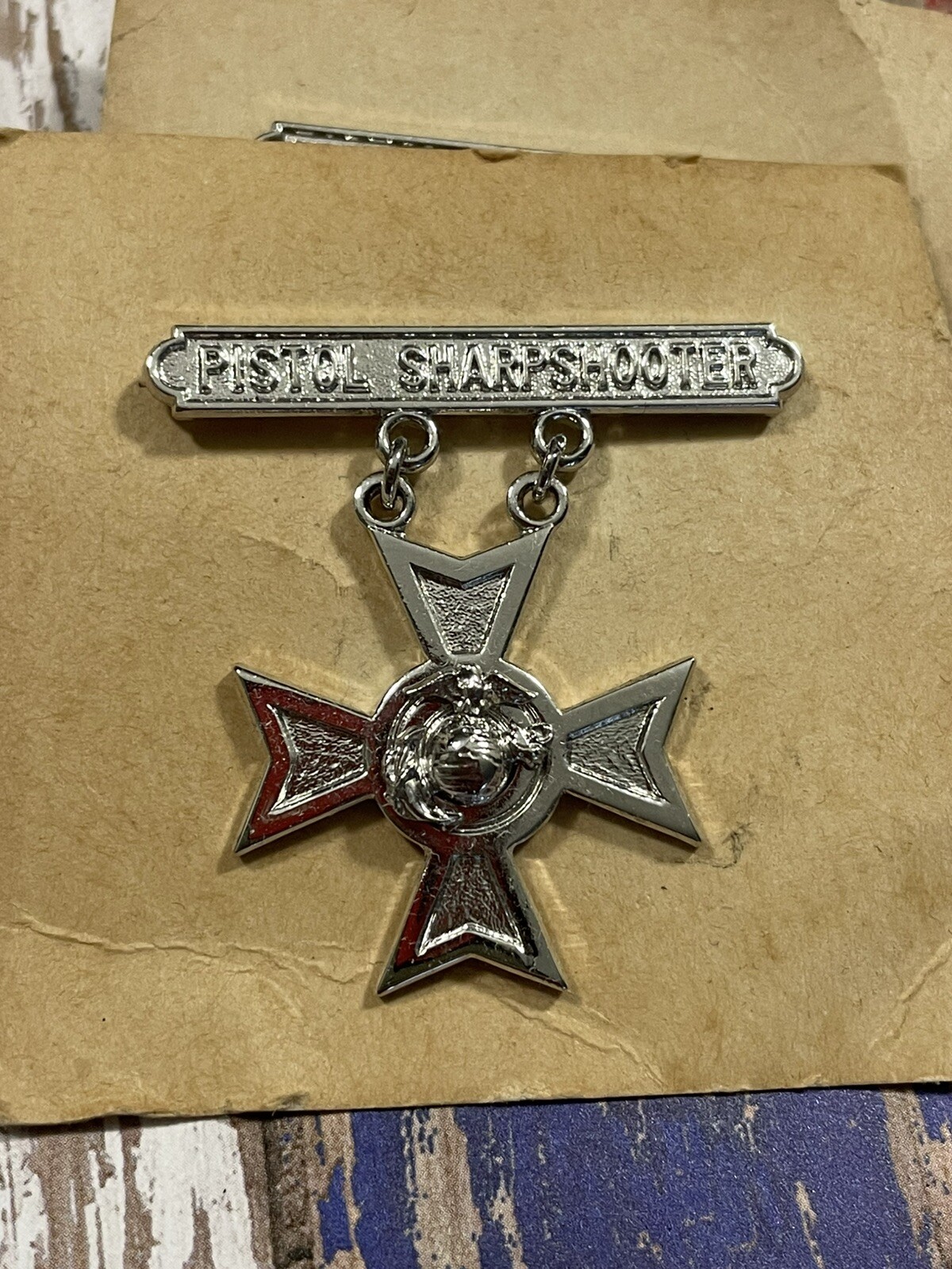 Pristine NOS USMC Pistol Sharpshooter Shooting Qualification Badge STERLING