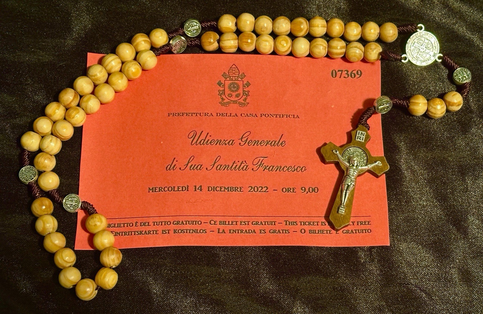 Pope Francis Blessed Jerusalem Olive Wood St Benedict Rosary With Ticket Copy Pope Francis Blessed Jerusalem Olive Wood St Benedict Rosary With Ticket Copy