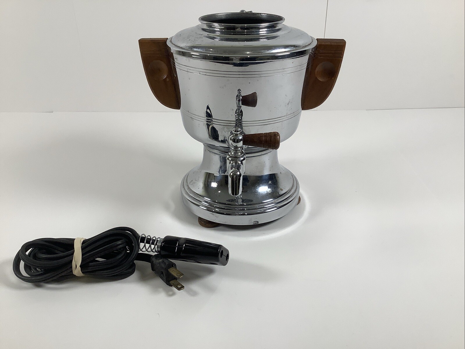 Antique Faberware Automatic Coffee Maker Robot Model 500 -Works -Not Complete - Antique Faberware Automatic Coffee Maker Robot Model 500 -Works -Not Complete -