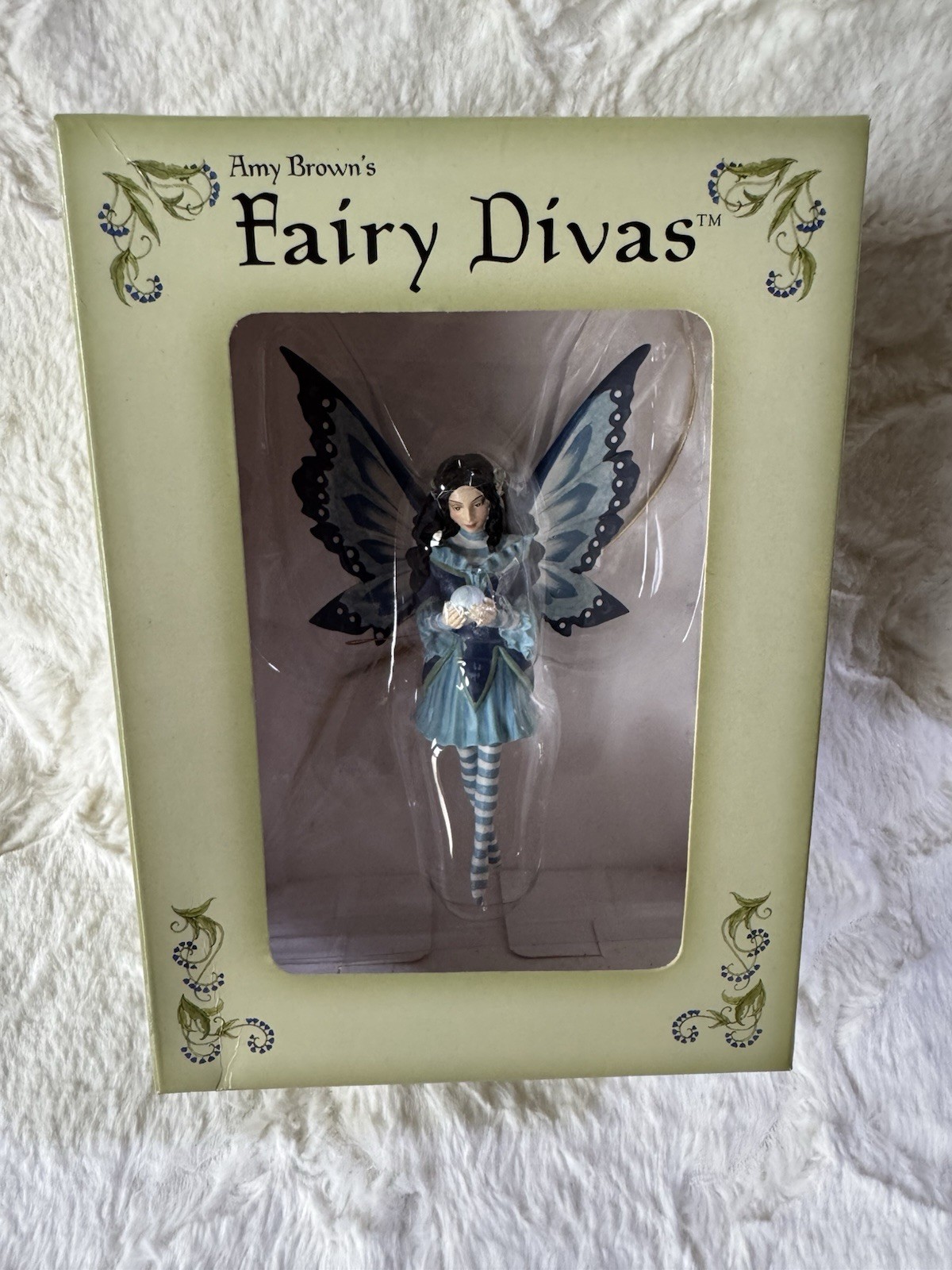 Vintage Fairy Divas Amy Winter Ornament #87810 - New In Box