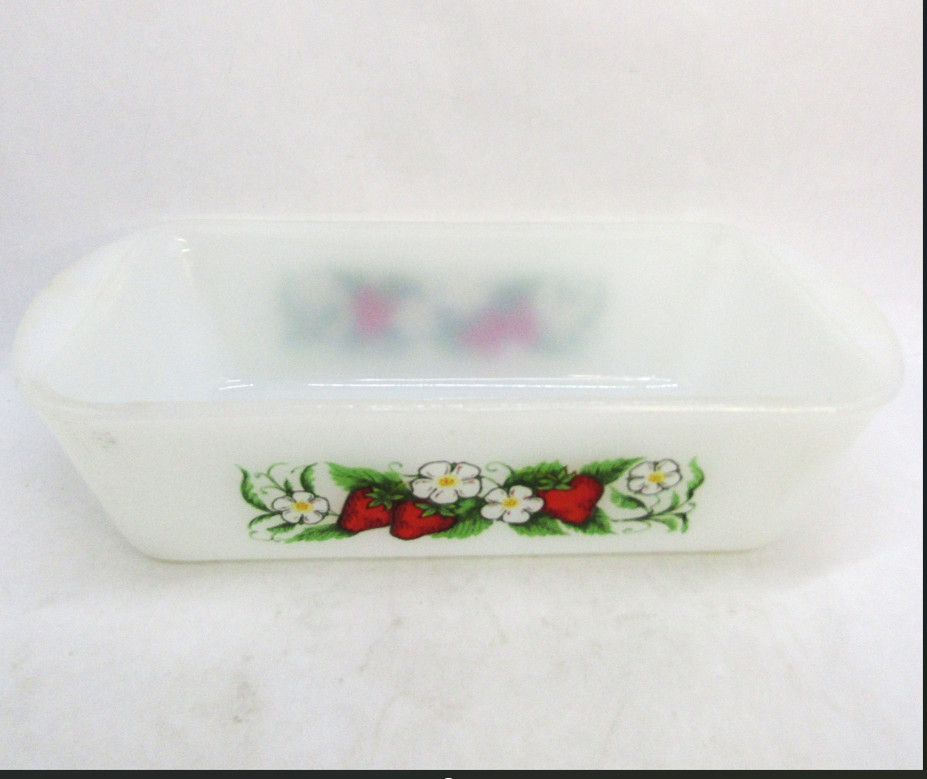 Vtg. Glasbake 1 1/2 Qt Milk Glass Strawberries & Creme Loaf Pan.