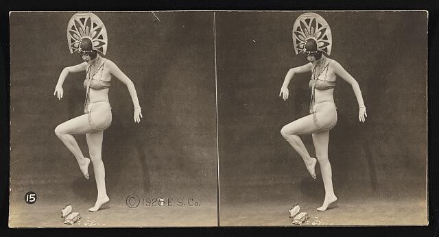 Photo:Broadway Belle Dancer 1928 Flapper Costume Stereo Photo