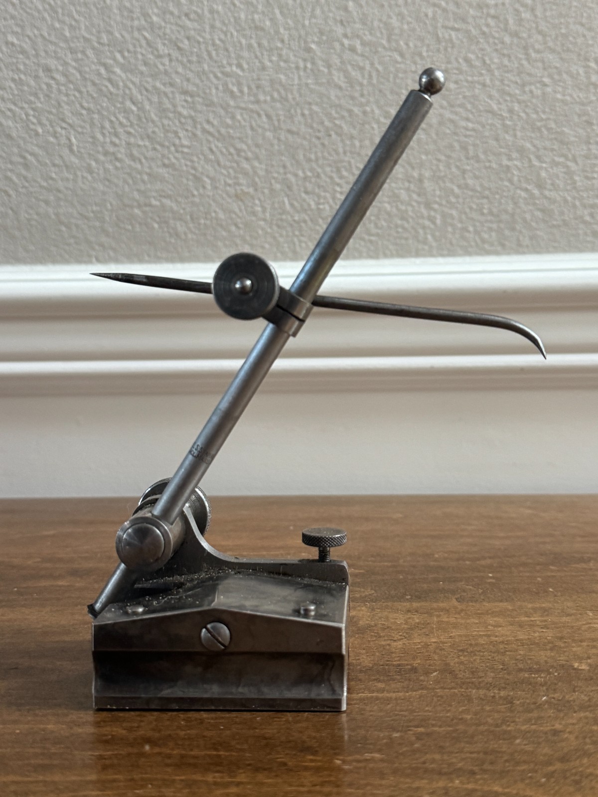 VINTAGE STARRETT MACHINISTS UNIVERSAL SURFACE GAUGE TOOL #57 VINTAGE STARRETT MACHINISTS UNIVERSAL SURFACE GAUGE TOOL #57