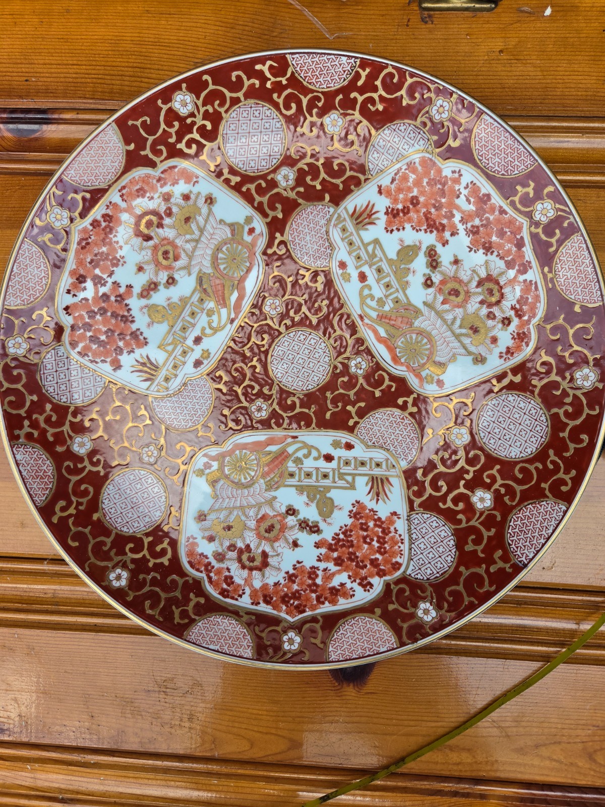 vintage MCM japanese 22k gold gilt Arita Imari hand painted porcelain charger...
