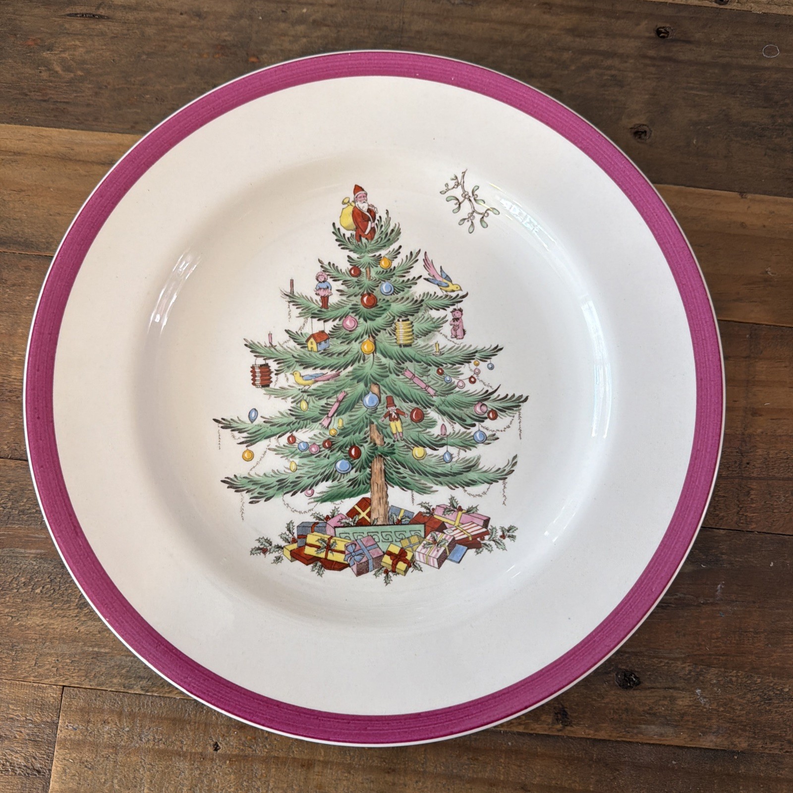 Copeland Spode Christmas Tree Cranberry Rim Collector Plate England
