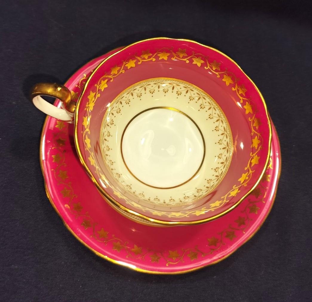 Aynsley Bone China England Teacup & Saucer Raspberry Magenta Gold Ivy Vintage