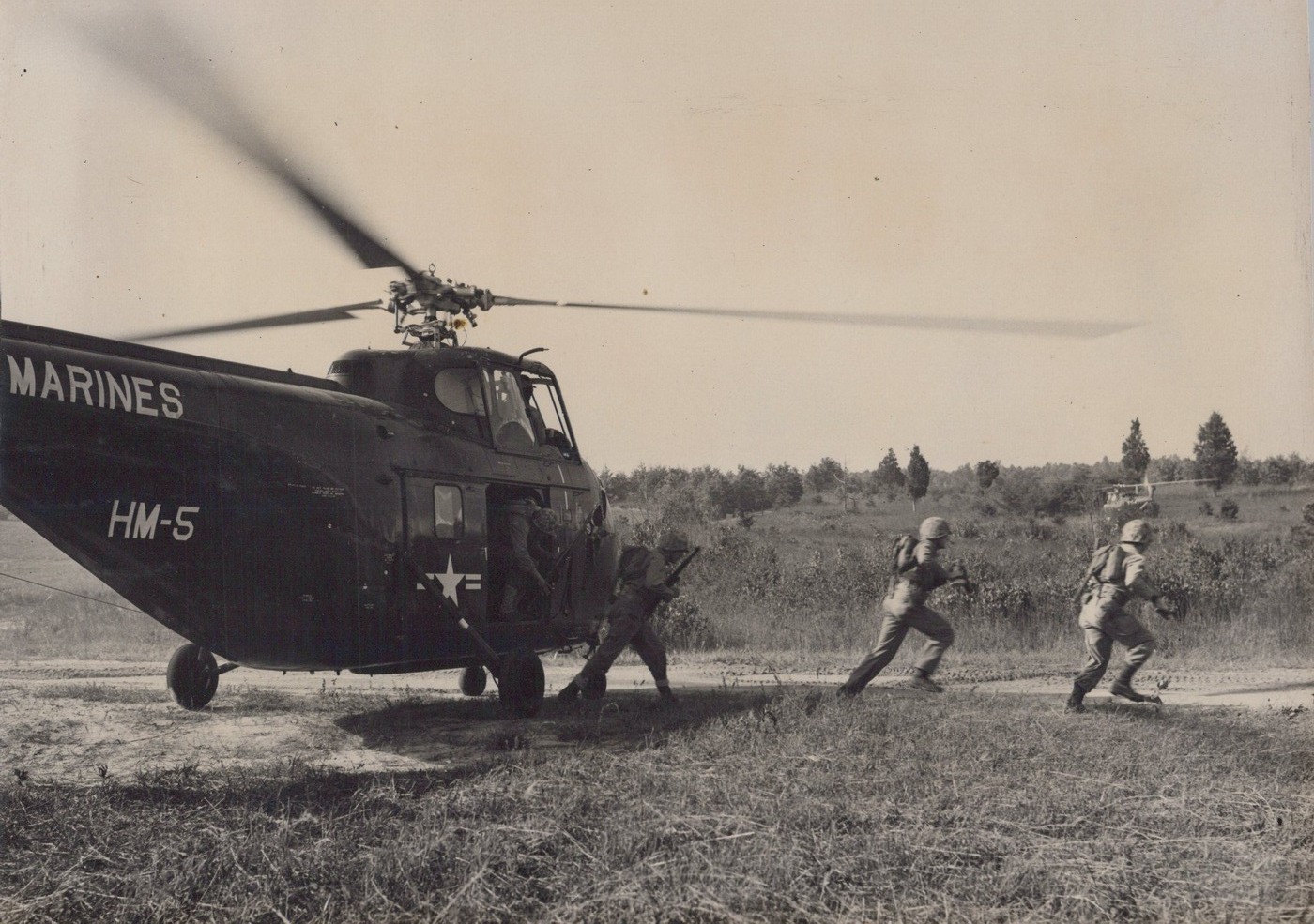 USMC Marines Sikorsky Helicopter Assault Quantico Virginia 1952 - Original Photo