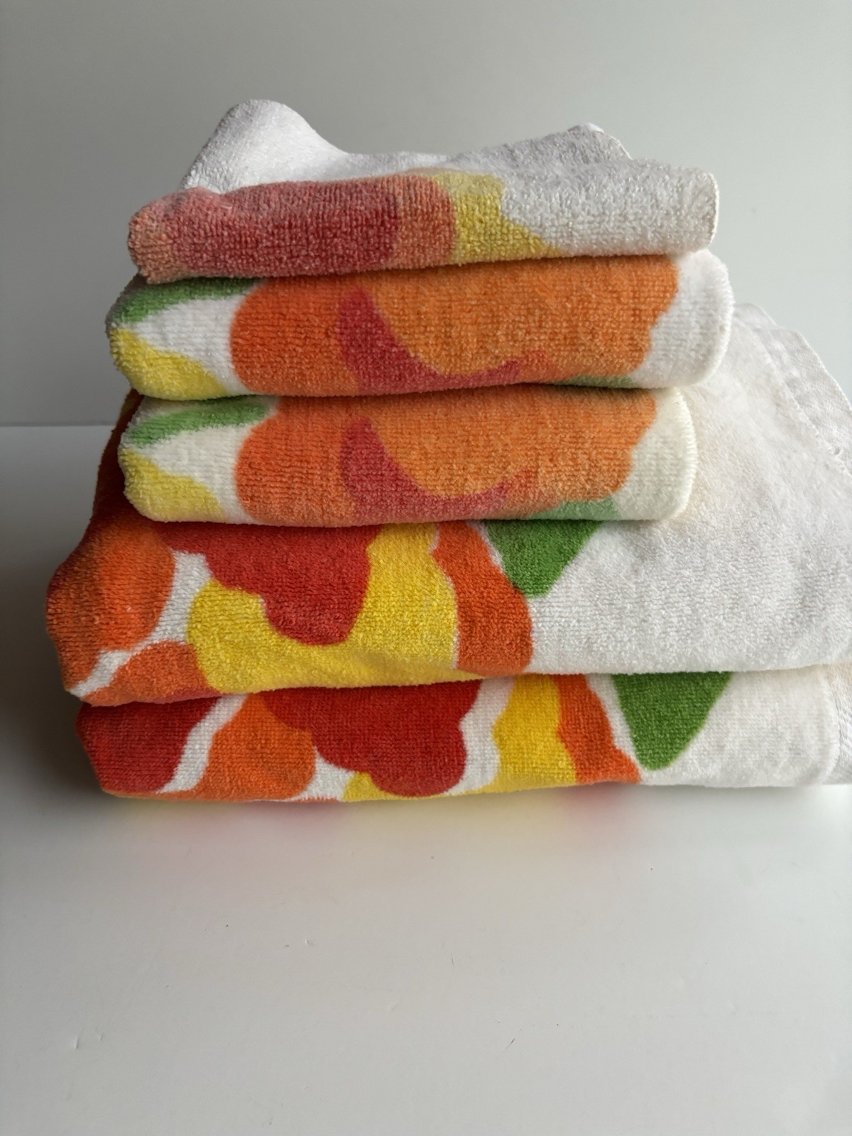 5 pc VTG Marimekko Fieldcrest Bath Towel Set Hand Wash Cloth Red Orange Yellow