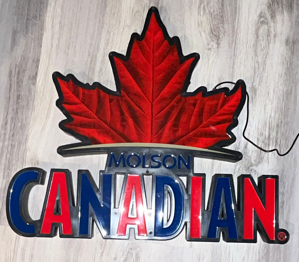 Molson Canadian Lighted Beer Sign Red Maple Leaf Maple Leaf Breweriana Theme