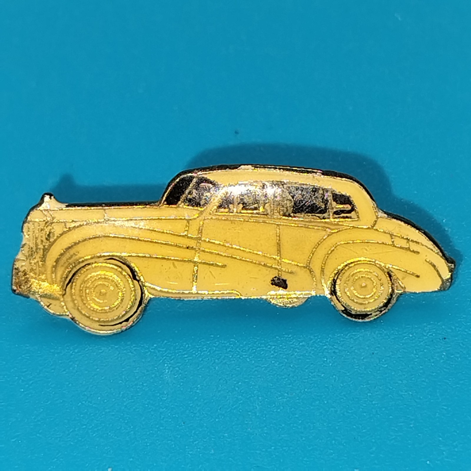 Vintage Rolls-Royce Silver Wraith Phantom Car Pin Automobilia Lapel Hat Pinback Vintage Rolls-Royce Silver Wraith Phantom Car Pin Automobilia Lapel Hat Pinback