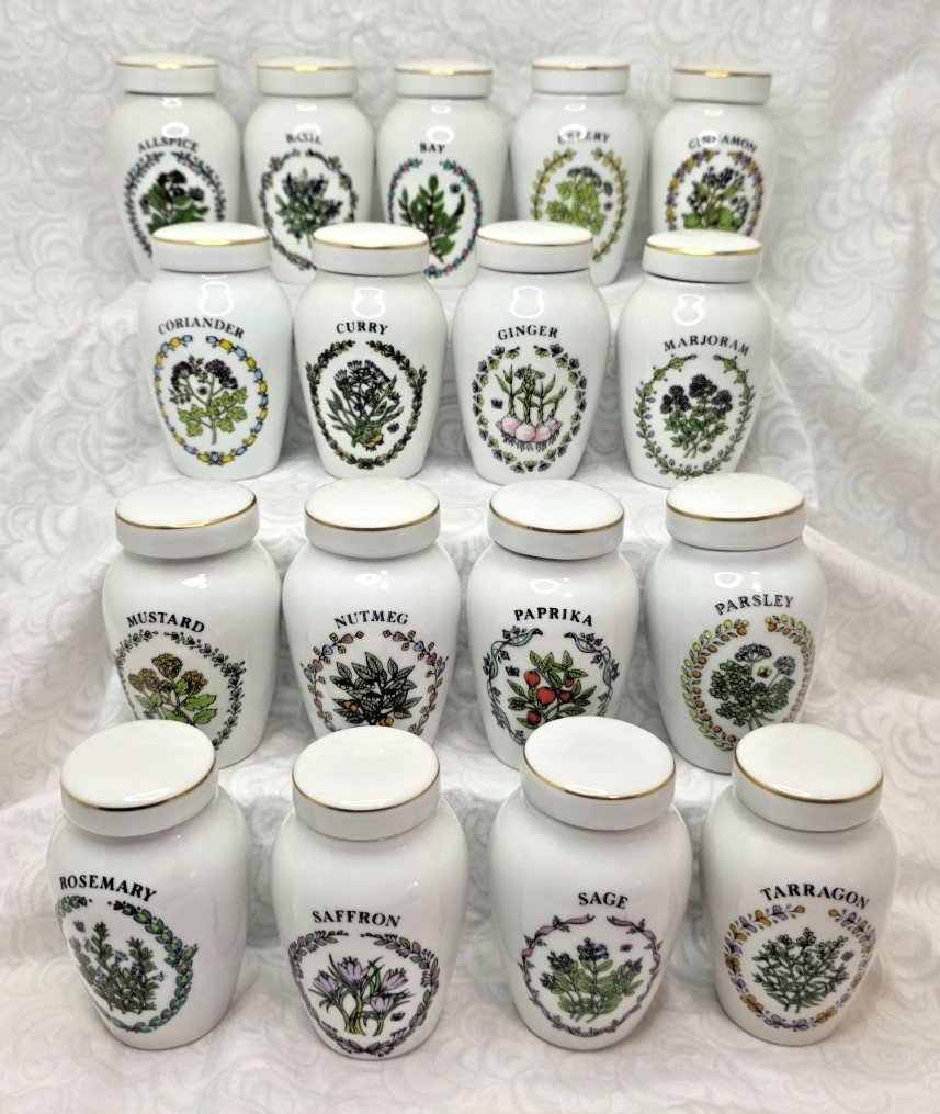 Gloria Vanderbilt Concepts 17 Ceramic SPICE JAR SET *Franklin Mint NICE Gloria Vanderbilt Concepts 17 Ceramic SPICE JAR SET *Franklin Mint NICE