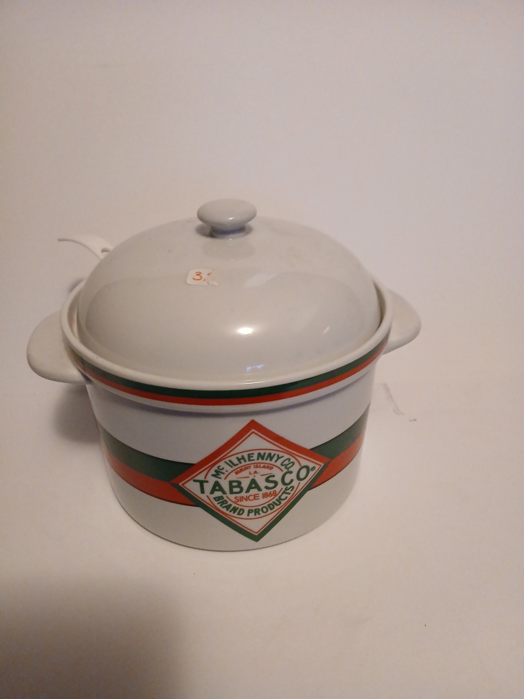 Mc ILHENNY Co. TABASCO 2.5 Qt. Porcelain Crock / Soup Tureen Mc ILHENNY Co. TABASCO 2.5 Qt. Porcelain Crock / Soup Tureen