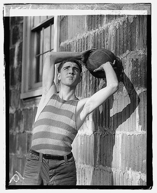 Photo:Eastern Basketball Player 1918-1920 Vintage Sports Photo