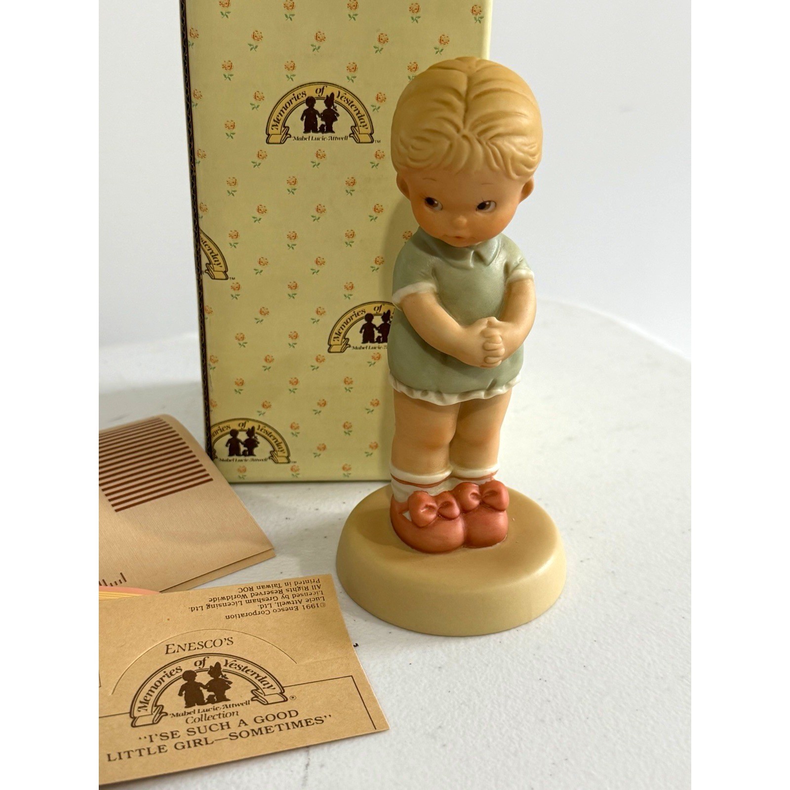 Enesco Memories of Yesterday Mabel Lucie Attwell Little Girl Figurine 1991 Boxed