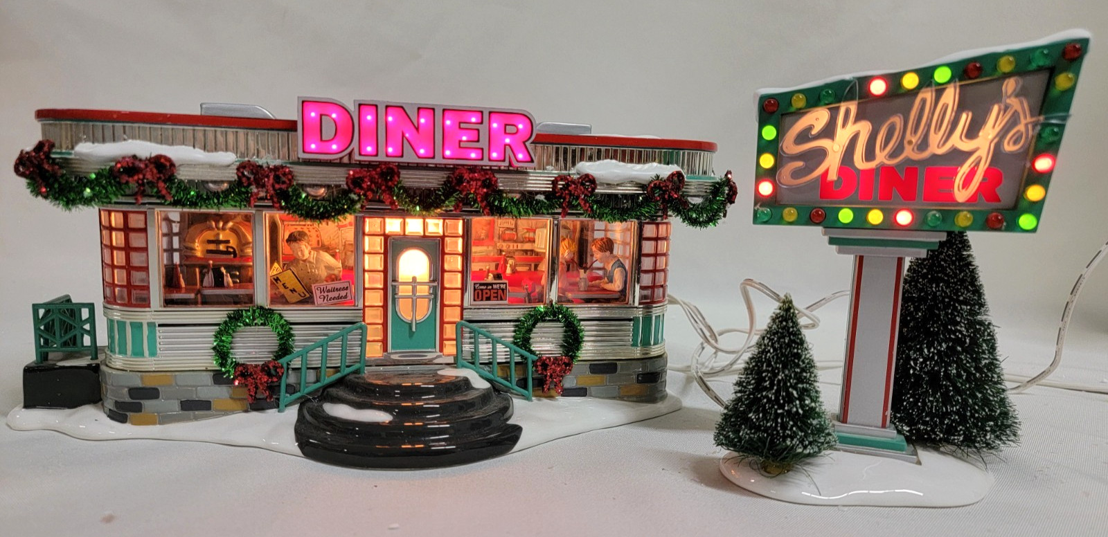 SHELLY\'S DINER a Snow Village Department 56 Holiday House SHELLY\'S DINER a Snow Village Department 56 Holiday House