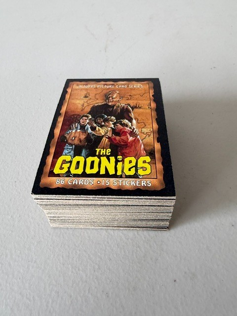 1985 Topps The Goonies Movie Complete Set of 86 Trading Cards M/NM 1985 Topps The Goonies Movie Complete Set of 86 Trading Cards M/NM