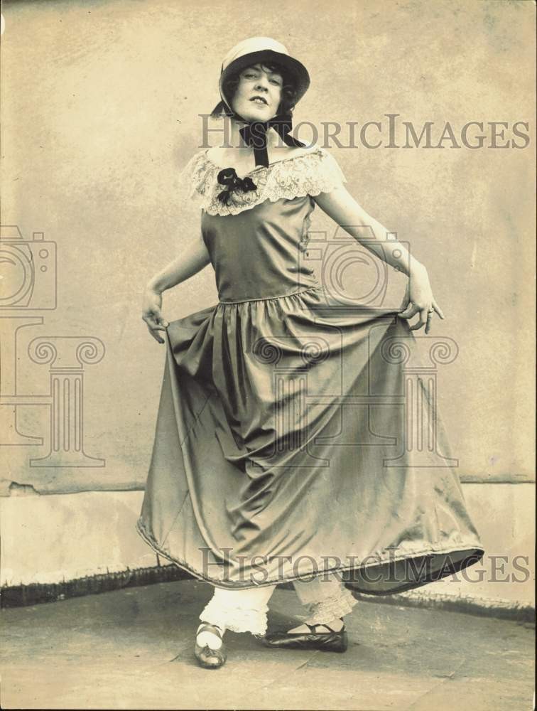 1924 Press Photo Virginia Hume to dance at Women's Universal Alliance benefit