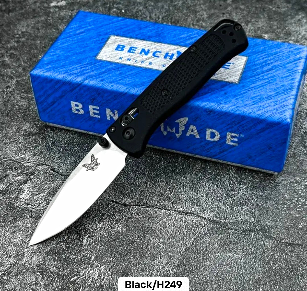 Benchmade Bugout Black Plain Edge Manual Drop Point AXIS Pocketknife