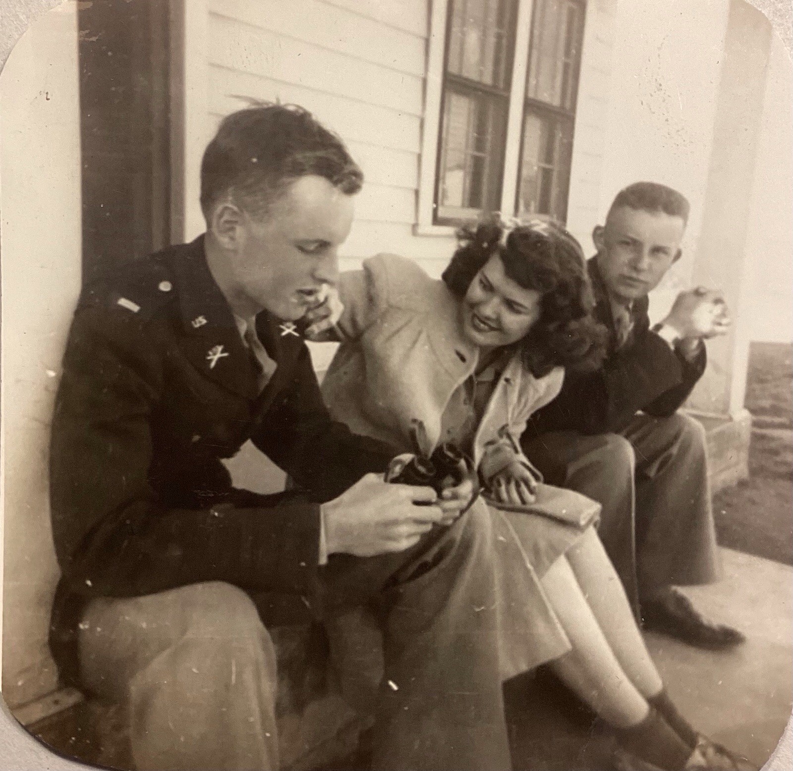 Vintage 1942 PHOTO WW2 Soldier On Leave With Girlfriend Girl Stateside