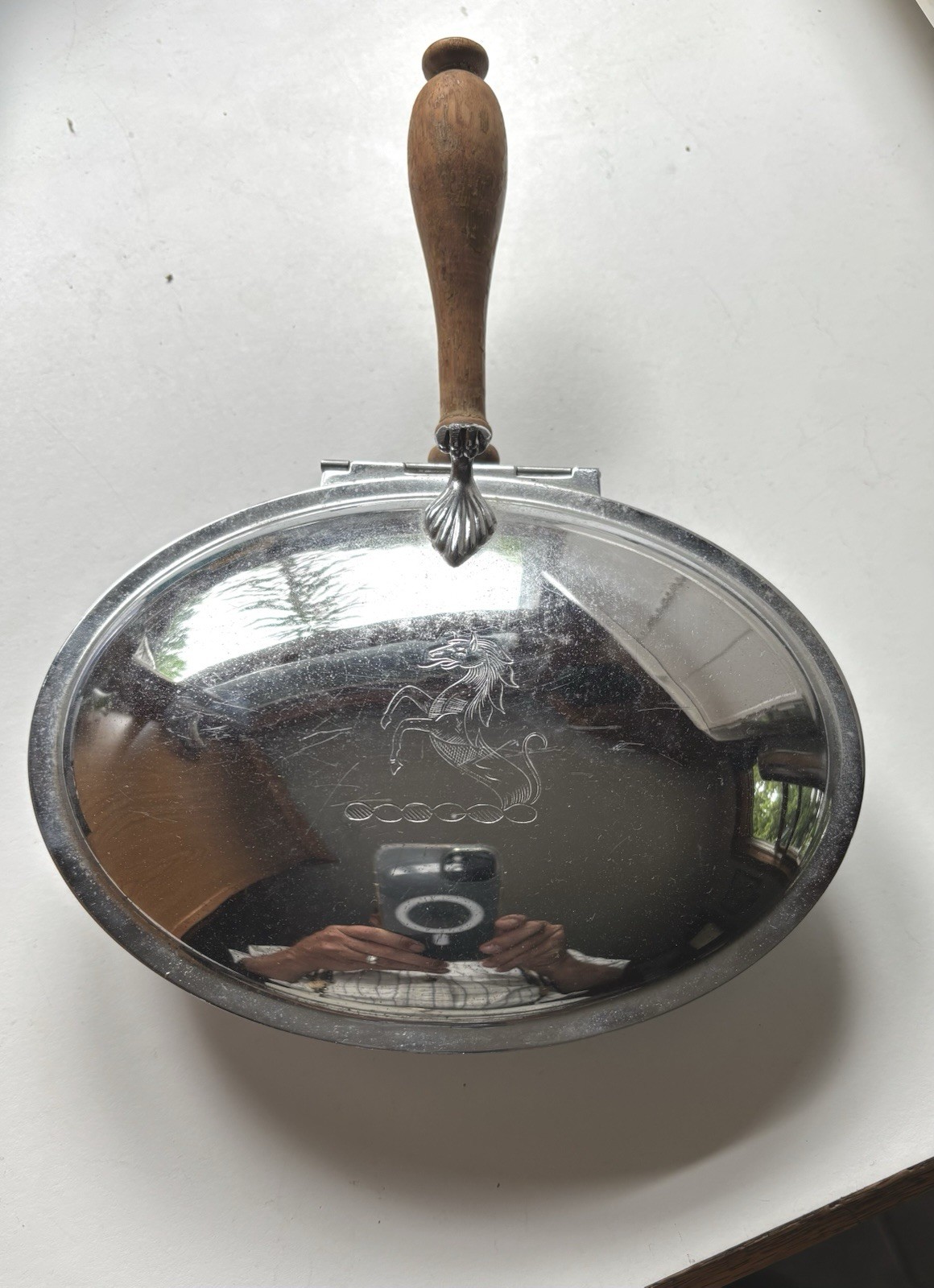 Vintage Silent Butler Chrome Finish … Very Nice Condition Vintage Silent Butler Chrome Finish … Very Nice Condition