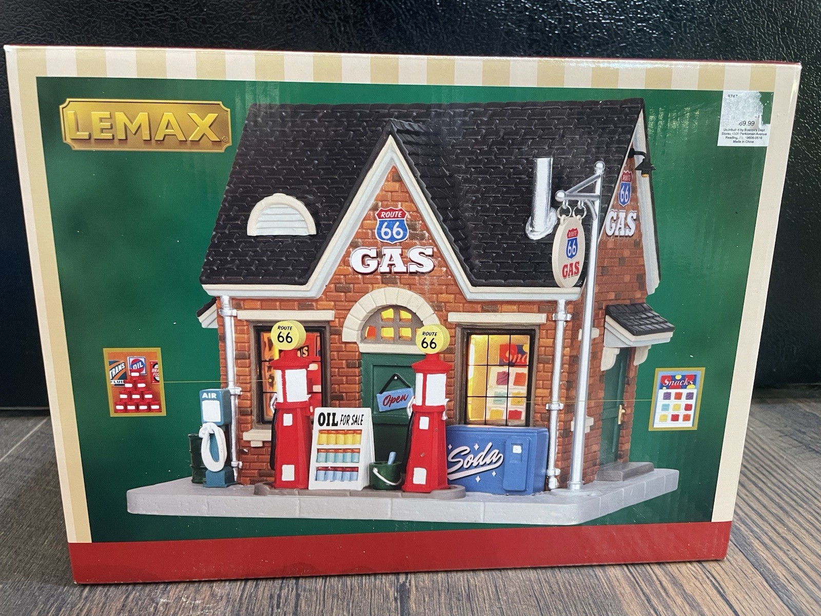 Lemax VINTAGE GAS STATION Christmas Village Figurine LIGHTED Boxed ROUTE 66