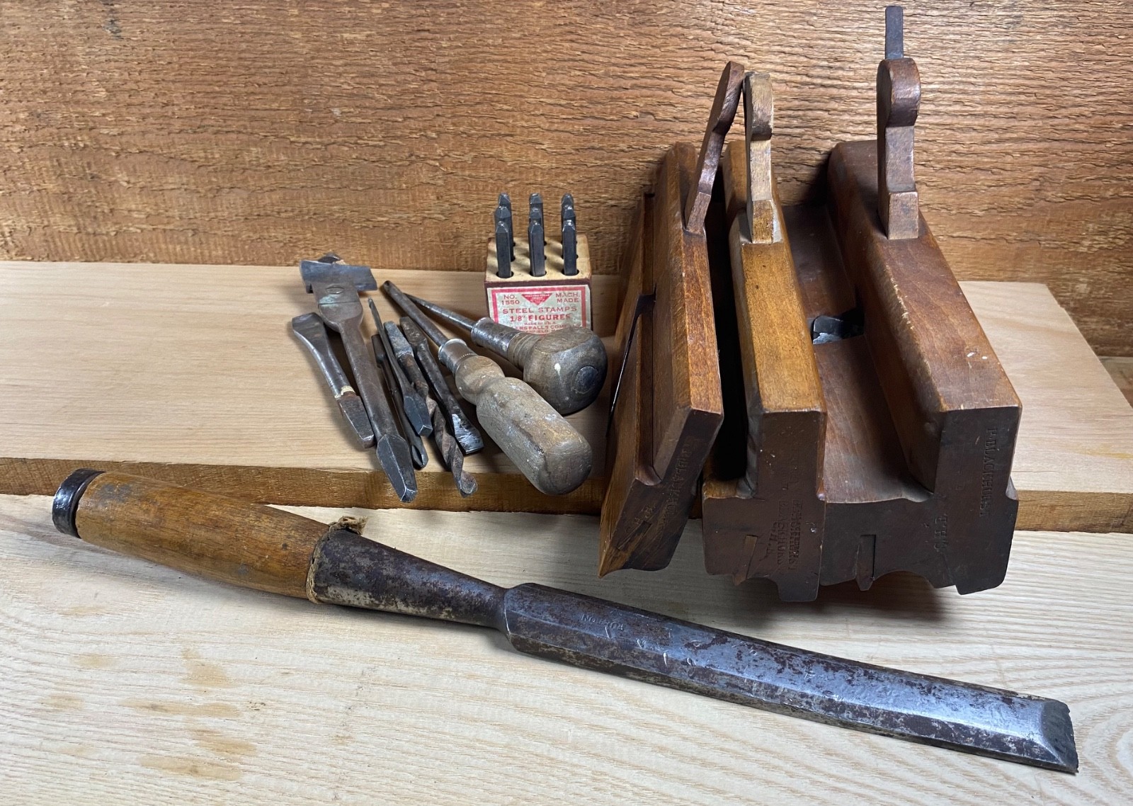 Lot of Old Hand Tools Woodworking Moulding Planes Chisel etc…