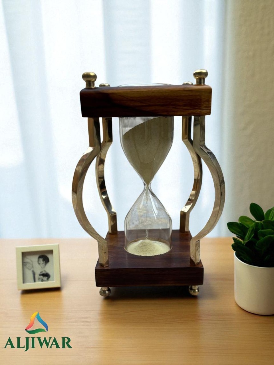 Vintage Wooden Compass Sand Timer | Handmade Hourglass for Chess Lovers