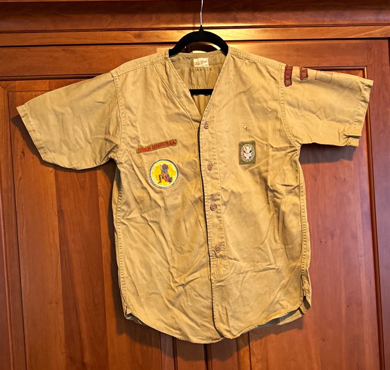 Vintage Boy Scouts BSA Khaki Uniform Shirt w/ vintage Eagle and Jamboree Patches