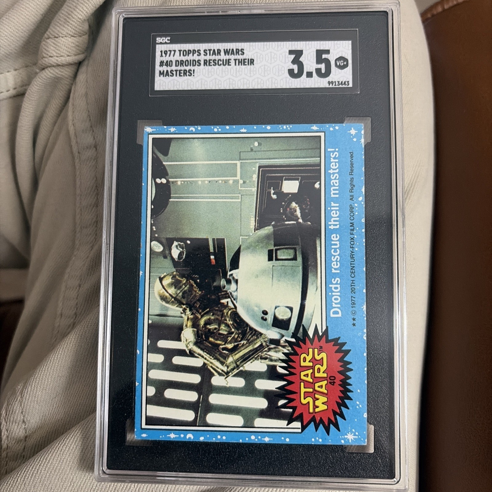 1977 Topps Star Wars #40 Droids Rescue Their Masters