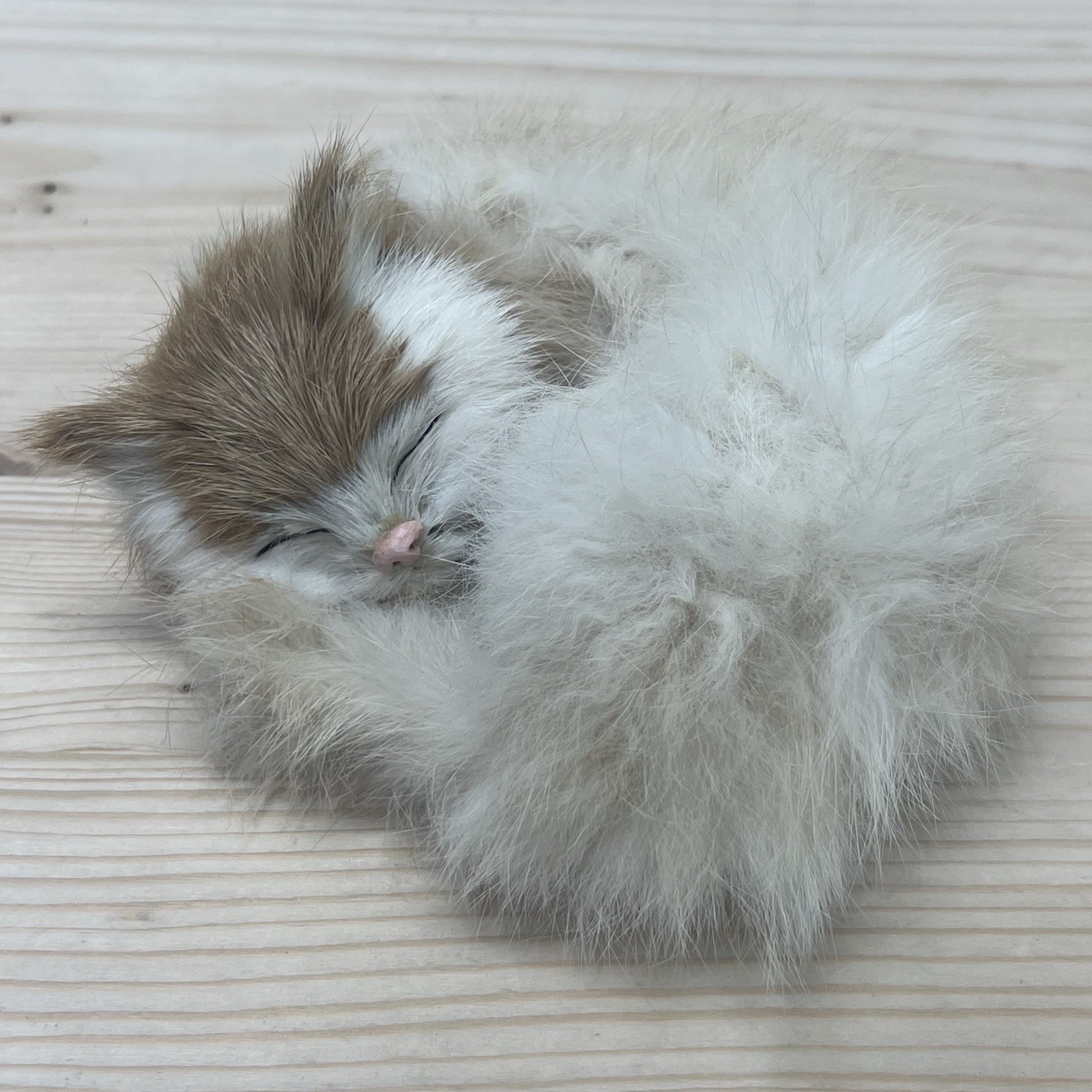 Vtg Sleeping Kitten Cat Rabbit Fur Figurine Made in China White Beige Decor 5
